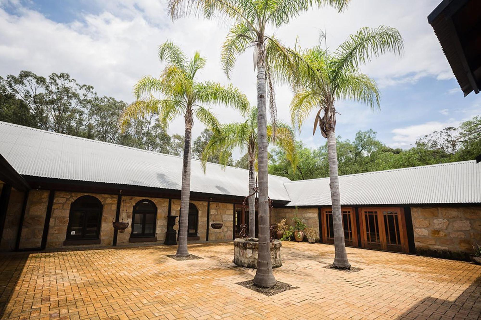 Peppers Creek Accommodation Pokolbin Bagian luar foto