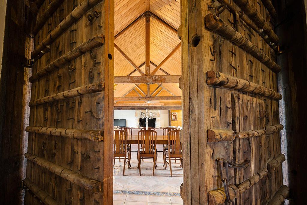 Peppers Creek Accommodation Pokolbin Bagian luar foto